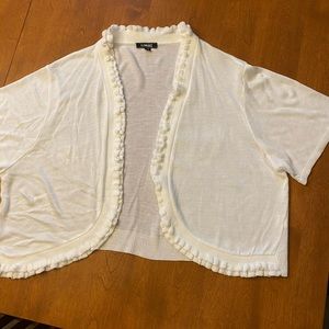 Elementz white cropped open sweater in size 3X